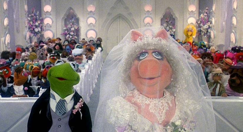 20 Strange Times That Pregnancy Showed Up In Kids Shows