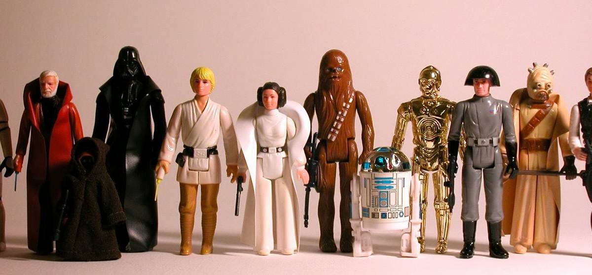 15 Action Figures Worth A Fortune (And 15 That Are Worth Next To Nothing)