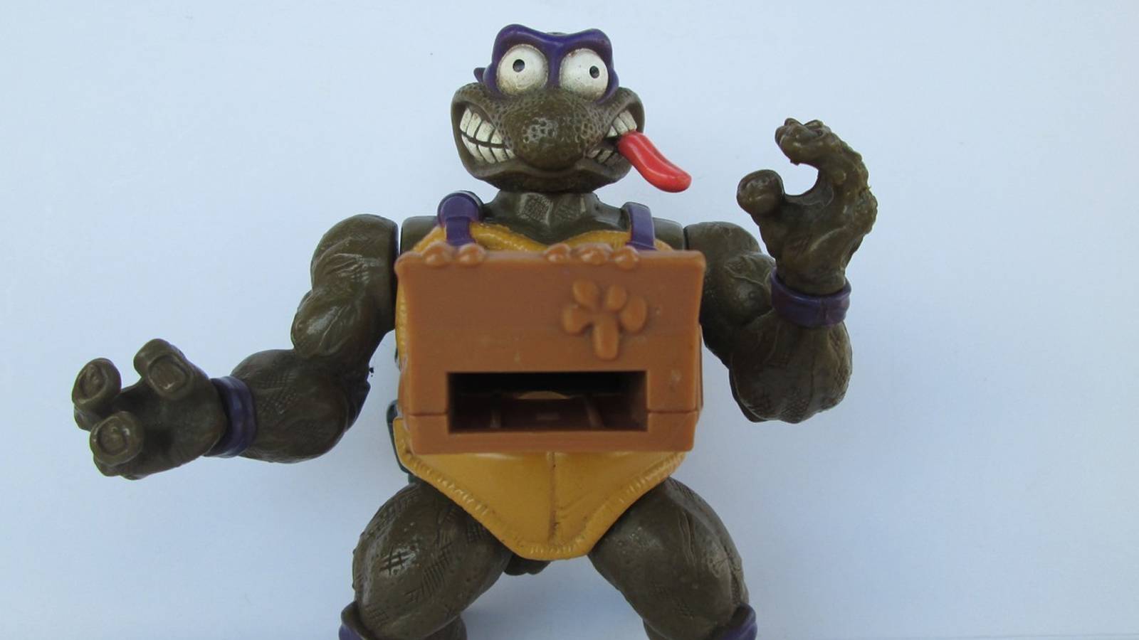 22 Hilariously Bad Action Figures (That Are Actually Real)
