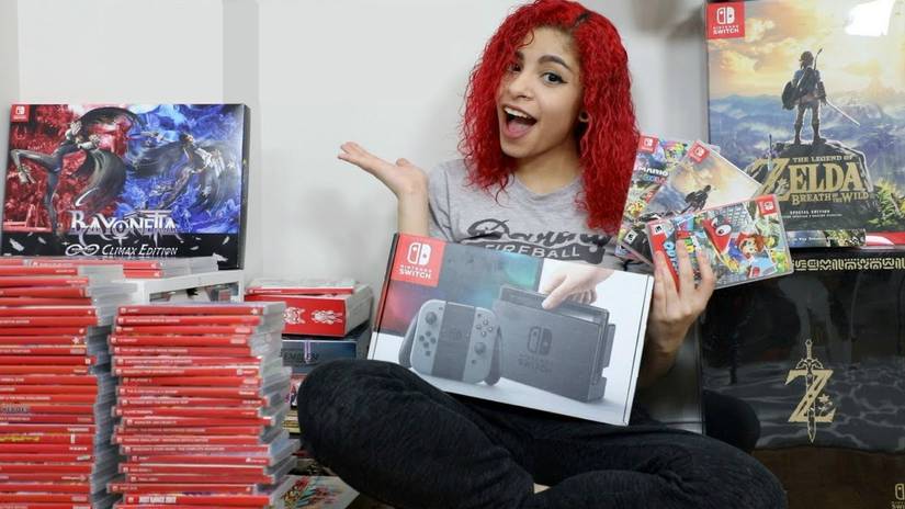 25 Video Game Super Fan Collections That Are Too Awesome For Words