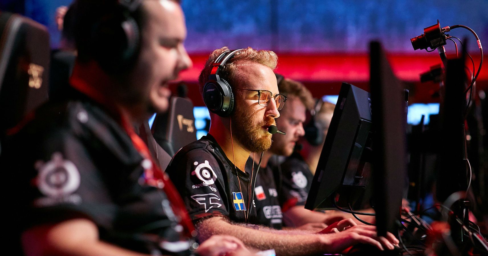 CS:GO Berlin Major: MIBR, FaZe, North Eliminated