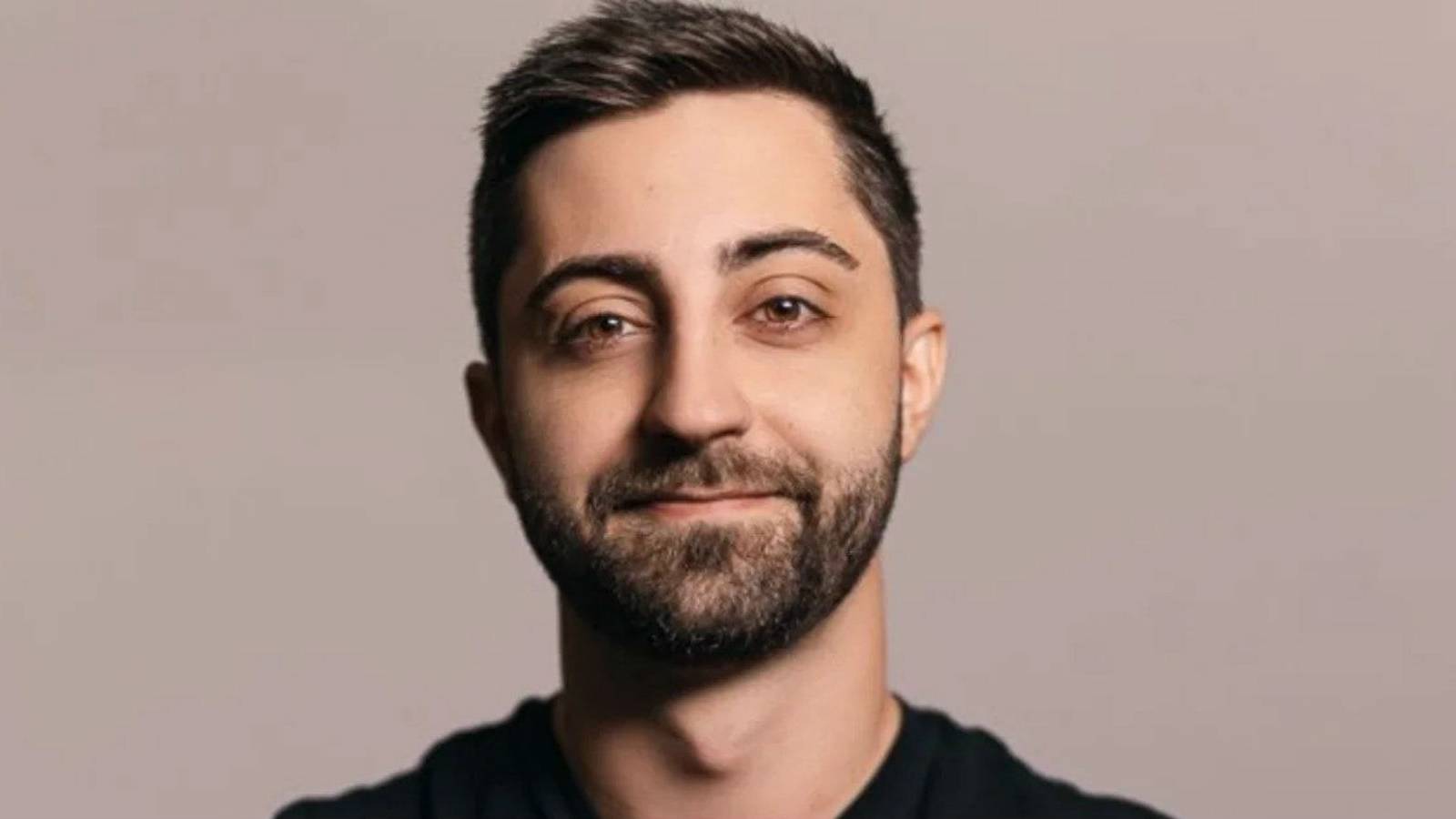 Streamer Breaks Record By Streaming 570 Hours In A Single Month