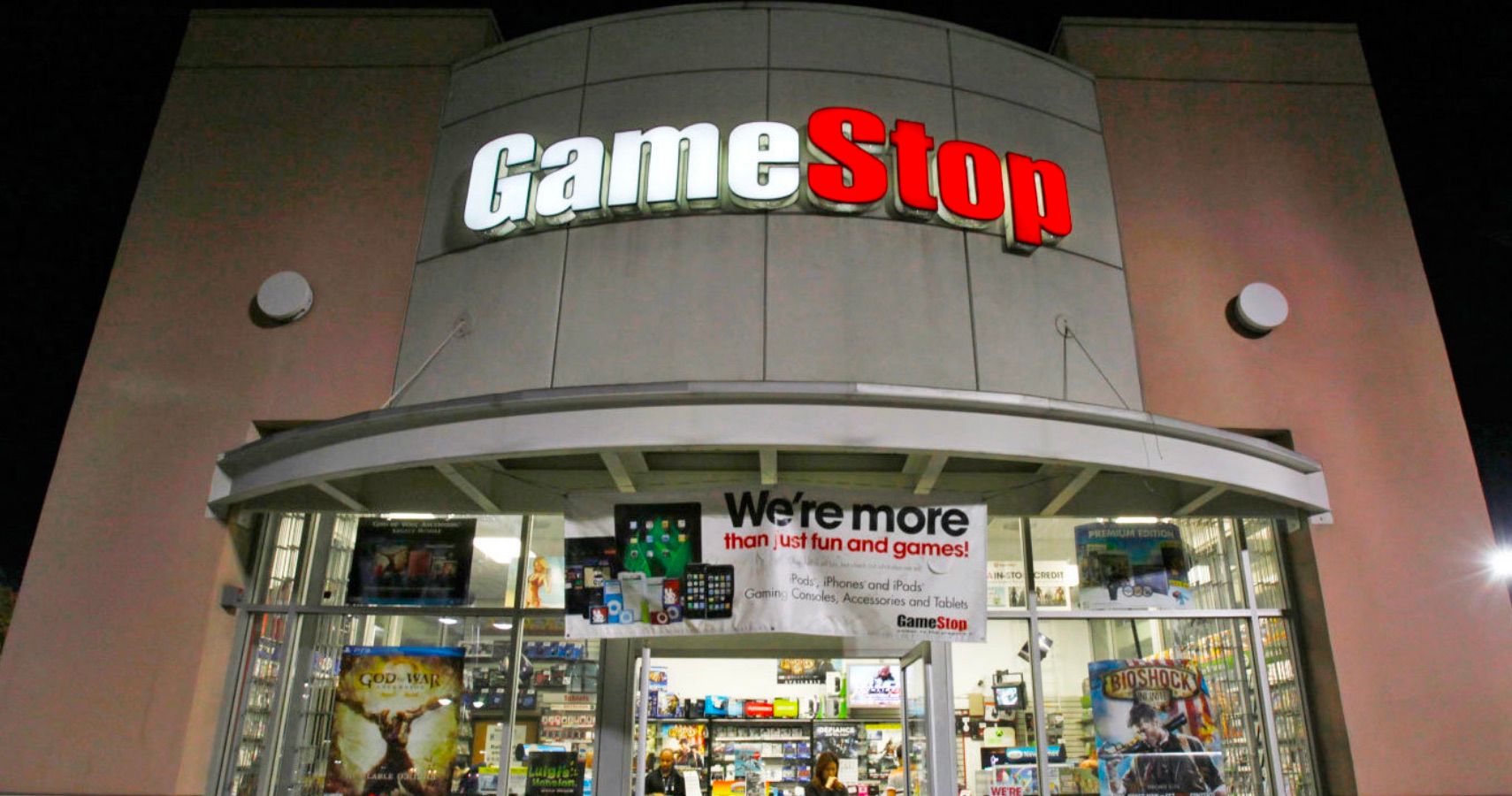gamestop-employees-are-people-too-thegamer