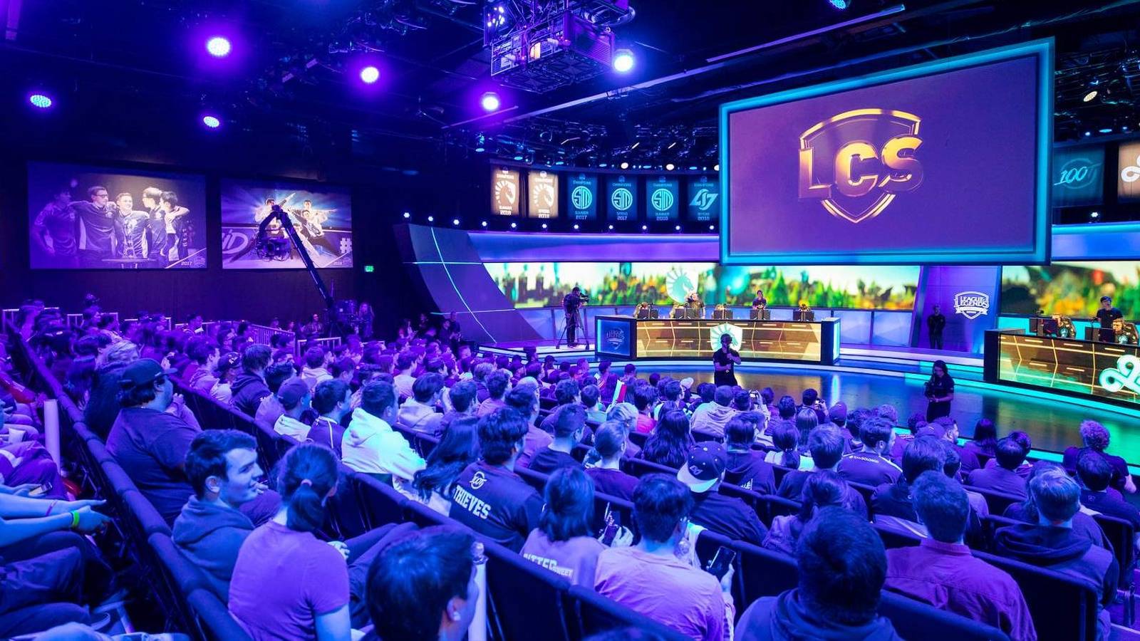 Riot Brings Back Co-Streaming For 2020 LCS Summer Split