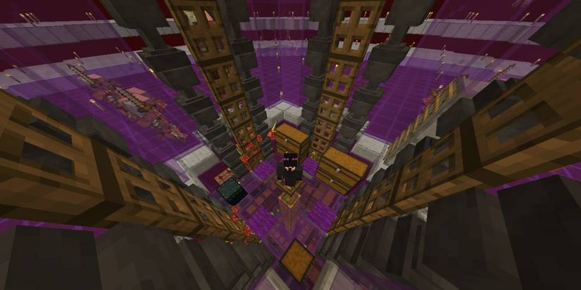Automatic minecraft gold farm in the nether Player standing in the center of the chest