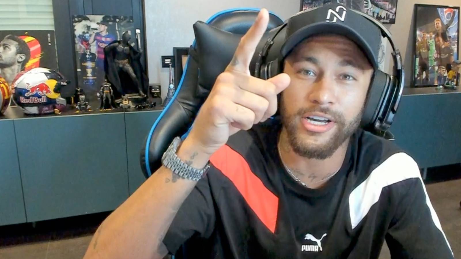 Neymar Aces Enemy CS:GO Team While Streaming On Twitch