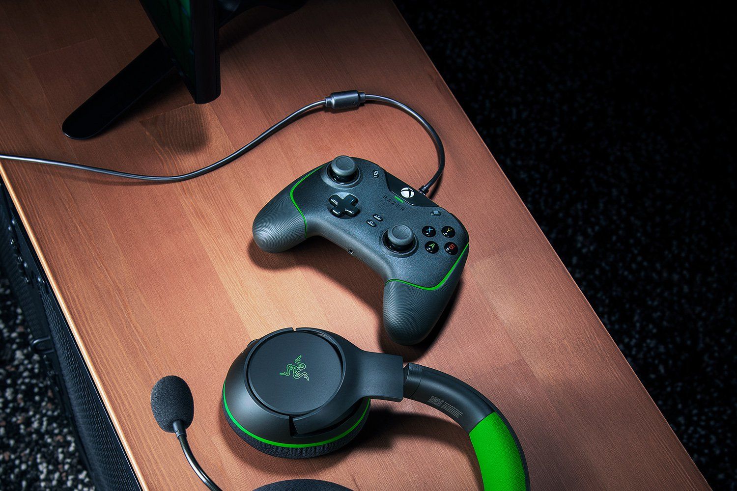 Razer Wolverine V2 Review The Pro Xbox Controller With PC Precision Game Thought