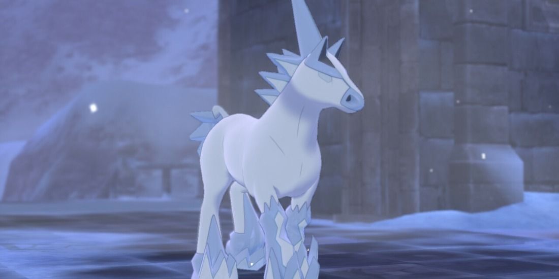 Glastrier walking in the Crown Tundra in Pokemon Sword & Shield