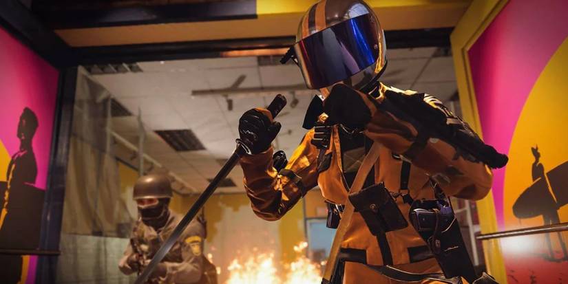 Call Of Duty Black Ops Cold War: Portnova In A Motorcycle Outfit Using The Wakizashi