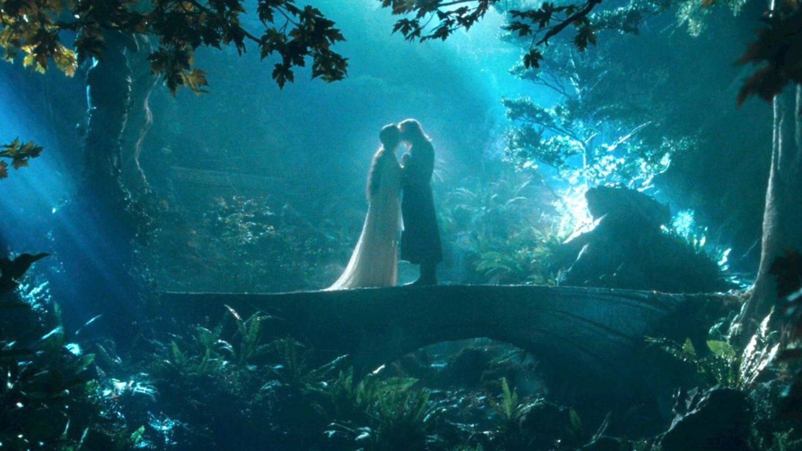 The Lord Of The Rings Fan Wore Arwen's Bridge Dress To Prom The Lord Of The Rings Fan Wore Arwen's Bridge Dress To Prom