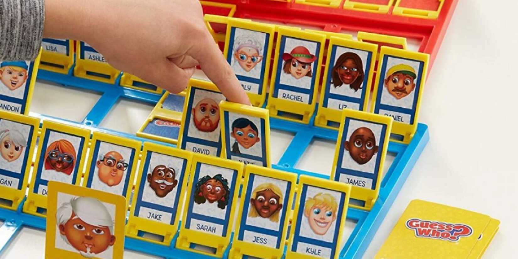 A player who browses an option in guess who?.
