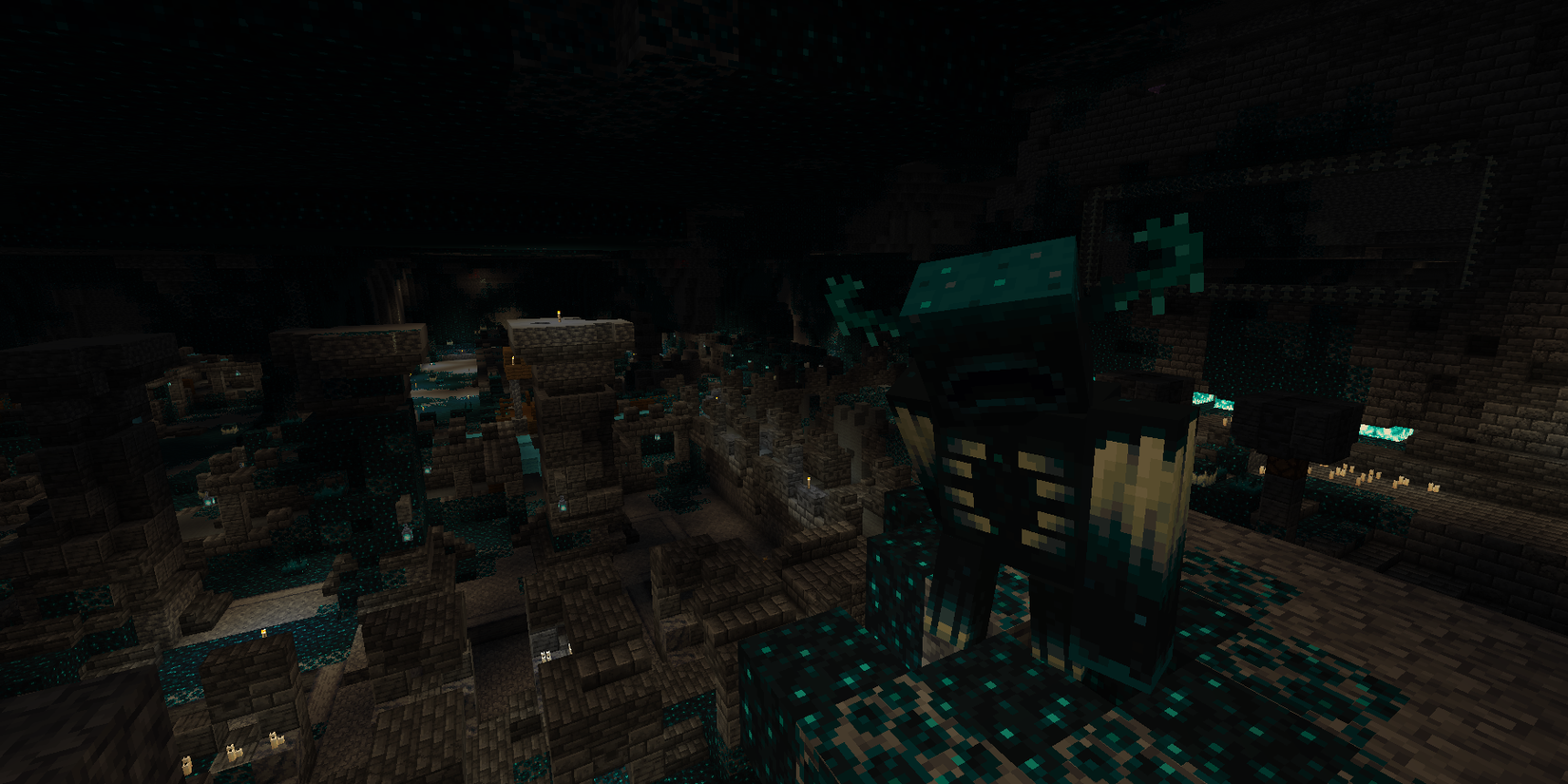 A player looking at a Warden in an Ancient City in Minecraft. 