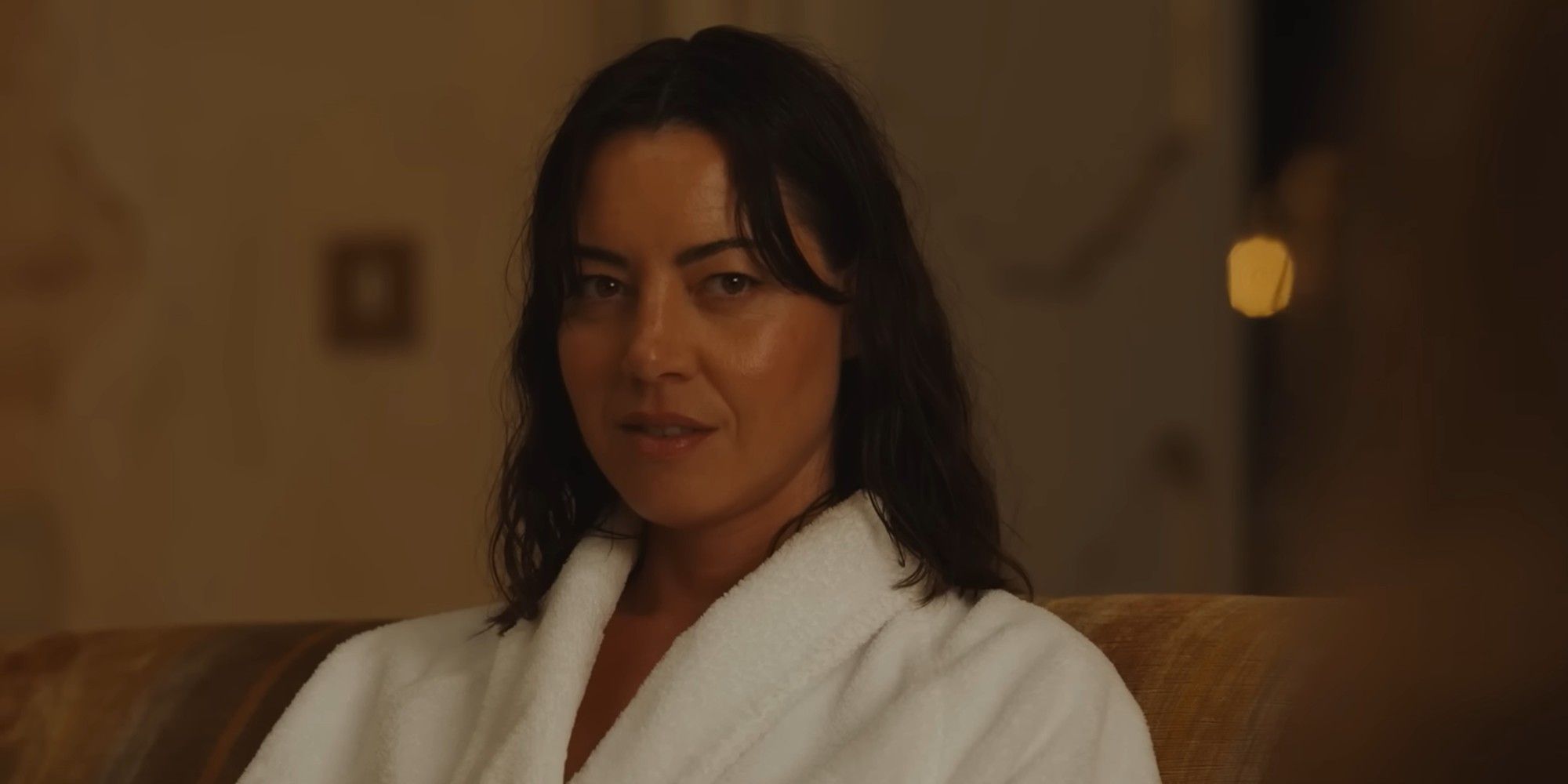 harper green dress white lotus WornOnTV: Harper's green double-breasted dress on The White Lotus | Aubrey  Plaza