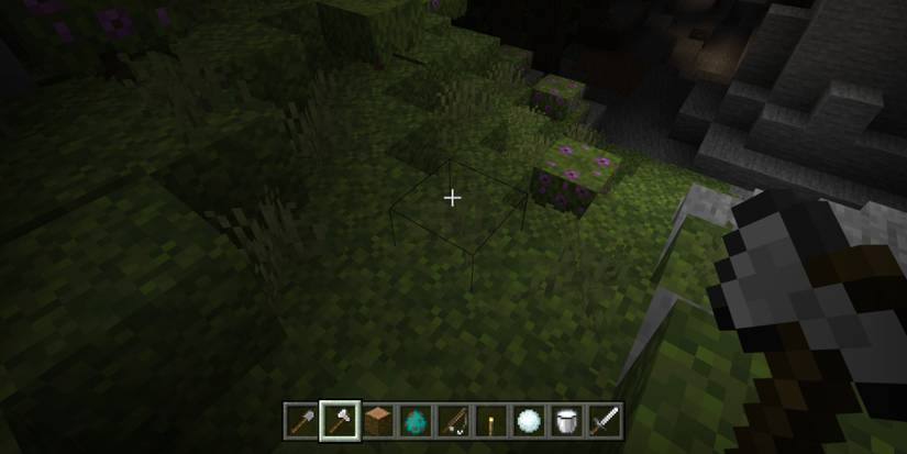 8 Unconventional Weapons In Minecraft