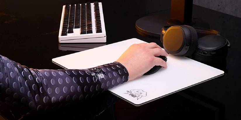 What’s The Deal With Glass Mousepads?