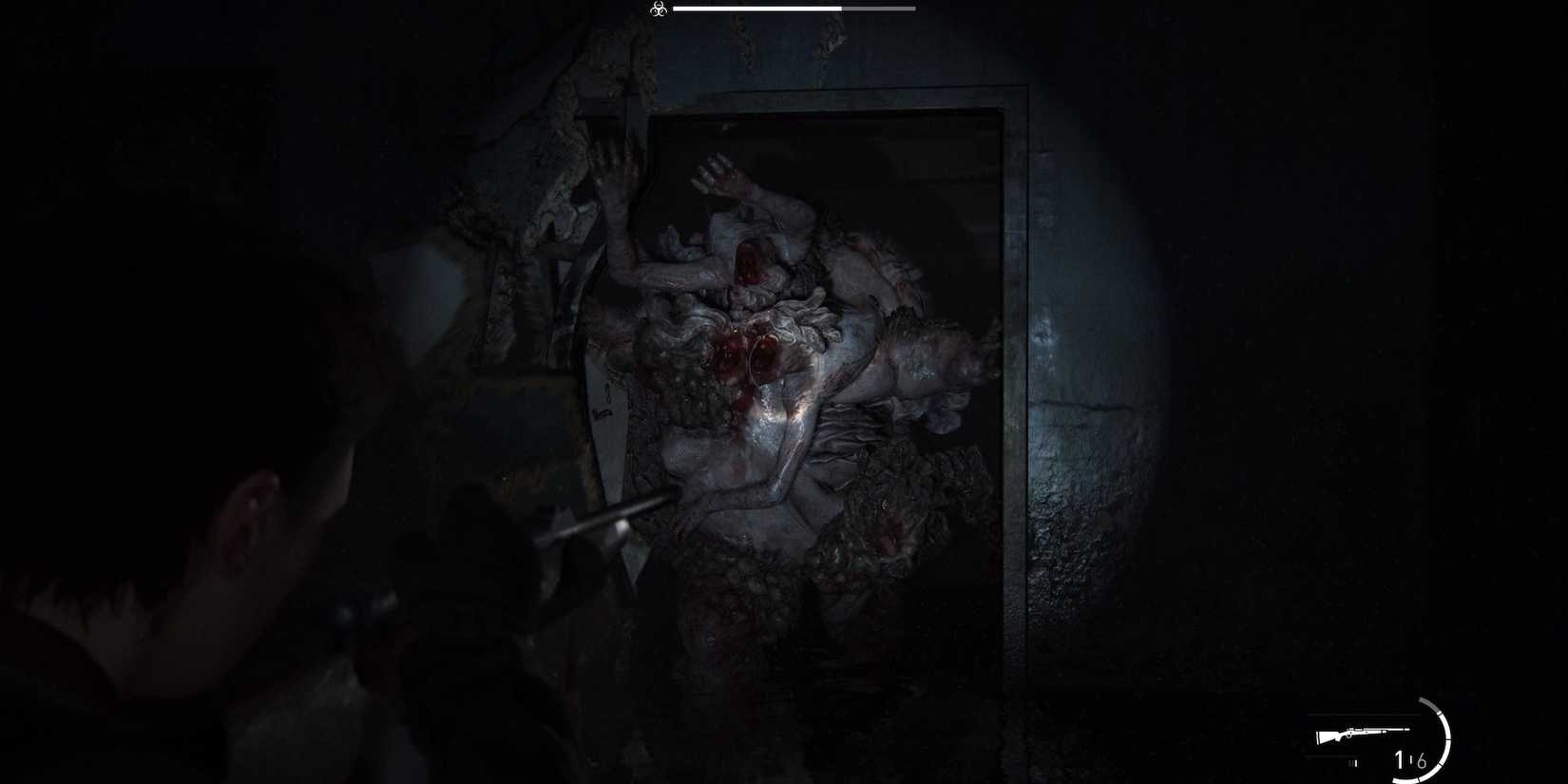 The king of the rat is breaking through the entrance.