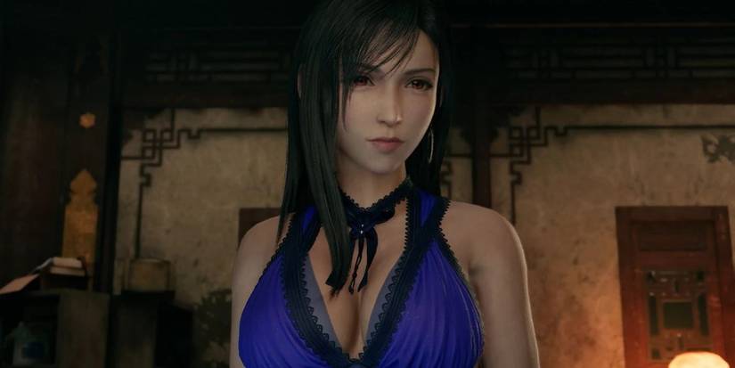 Tifa in her purple dress in Final Fantasy 7 Remake