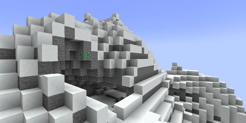 minecraft emerald ore in mountain