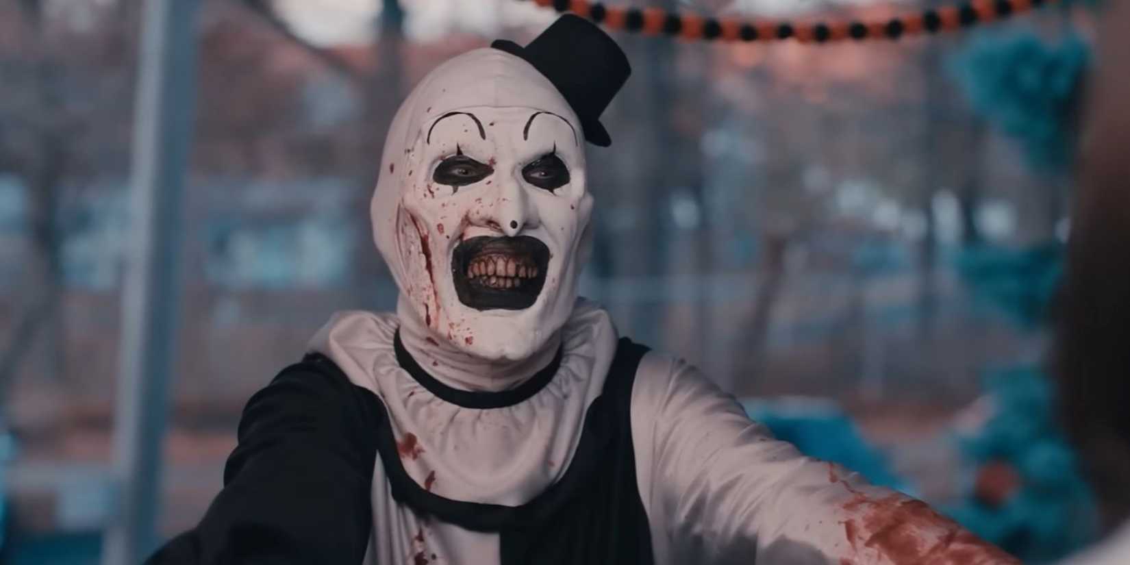 A frontal view of Art the Clown from Terrifier.