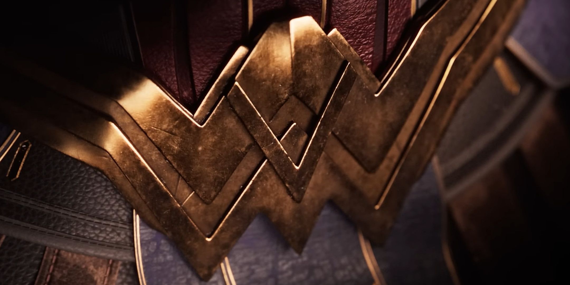 Close-up of Wonder Woman's belt