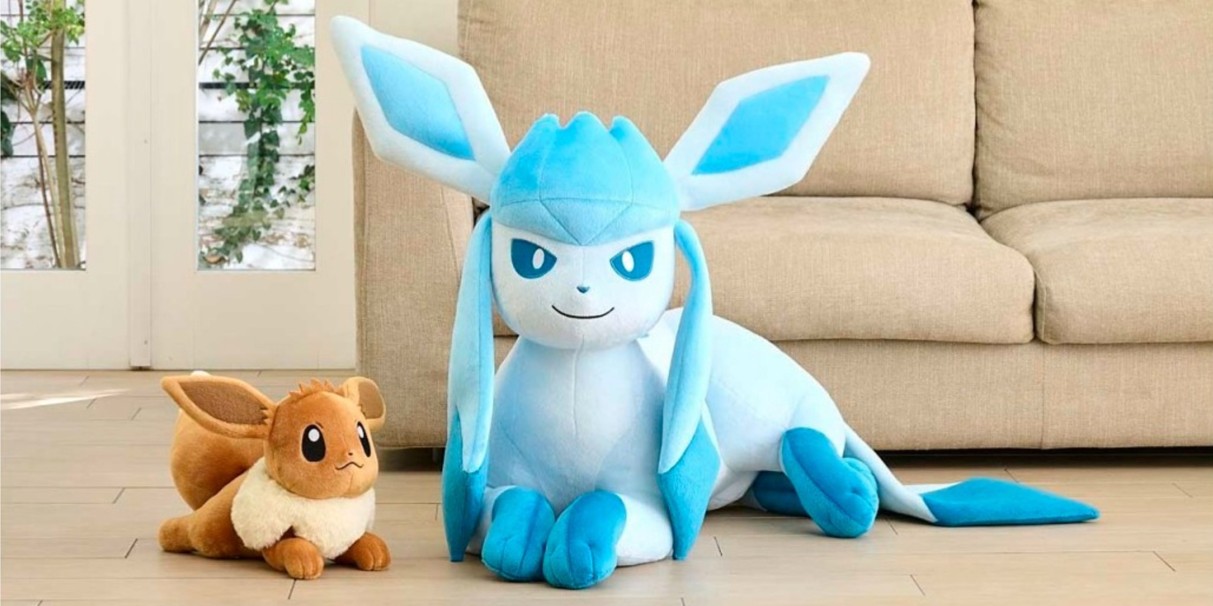 Pokemon's Life-Size Glaceon, Sylveon, And Leafeon Plushes Are Now Available, image size:4000x2000