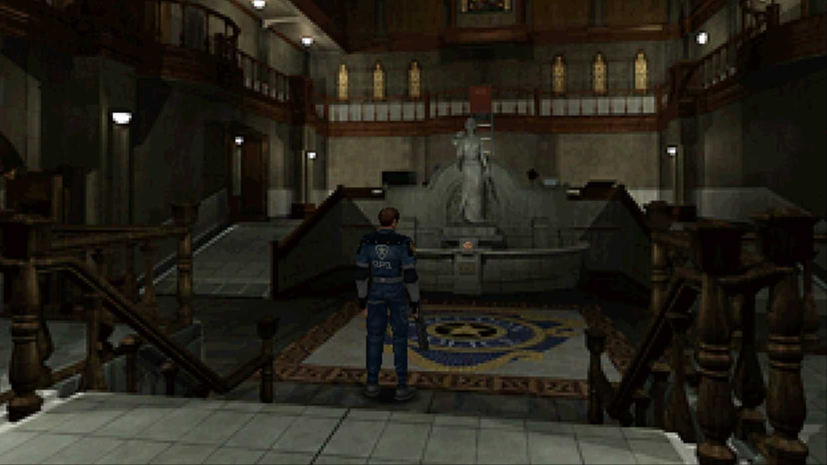 In Resident Evil 2, Leon Kennedy approaches the secret tunnel of the Raccoon City police station.