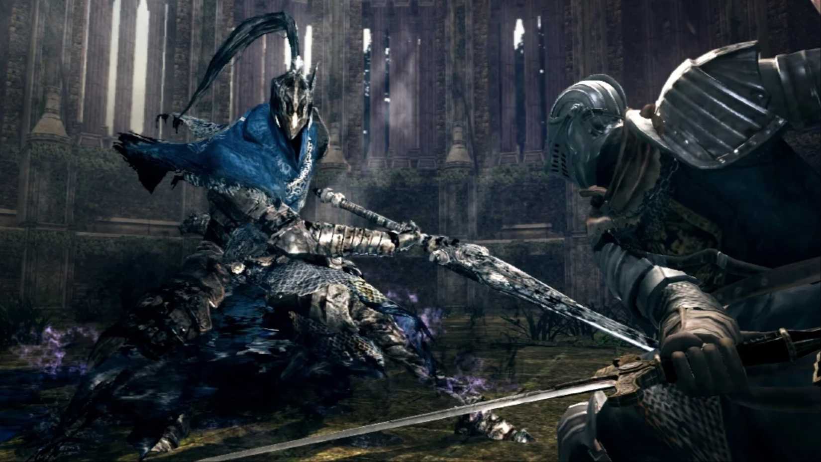 The Chosen Undead squaring off against Knight Artorias, the Abysswalker, in Dark Souls.