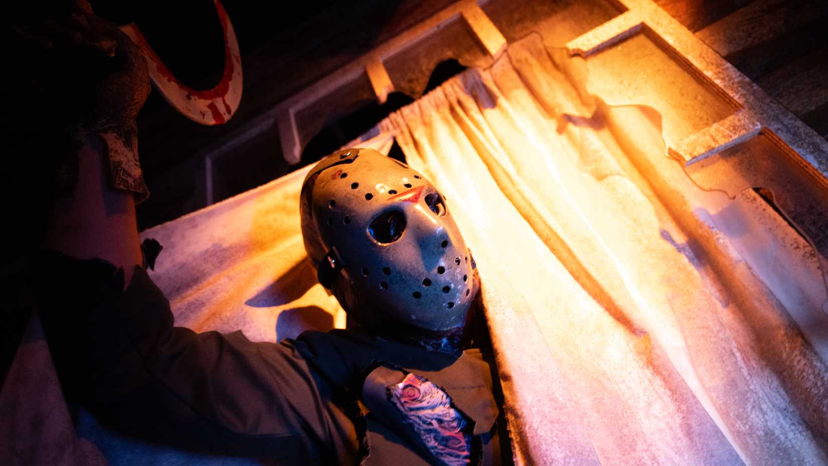 Jason Voos in Halloween dust night.