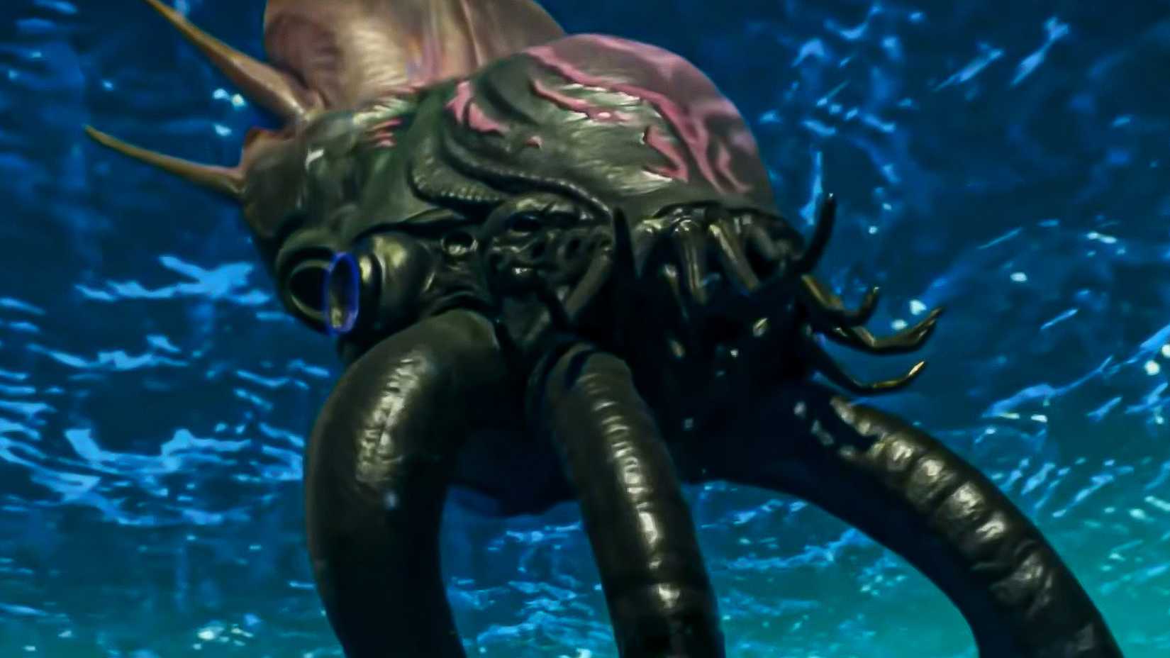 Subnautica 2 screenshot of a giant Leviathan sea creature underwater.
