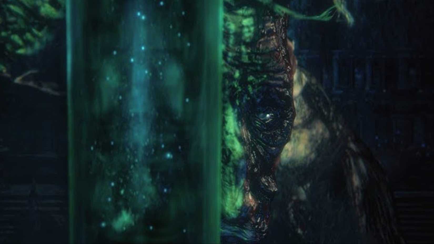 Ludwig wielding the Holy Moonlight Sword, holding it in front of his face, in Bloodborne: The Old Hunters.