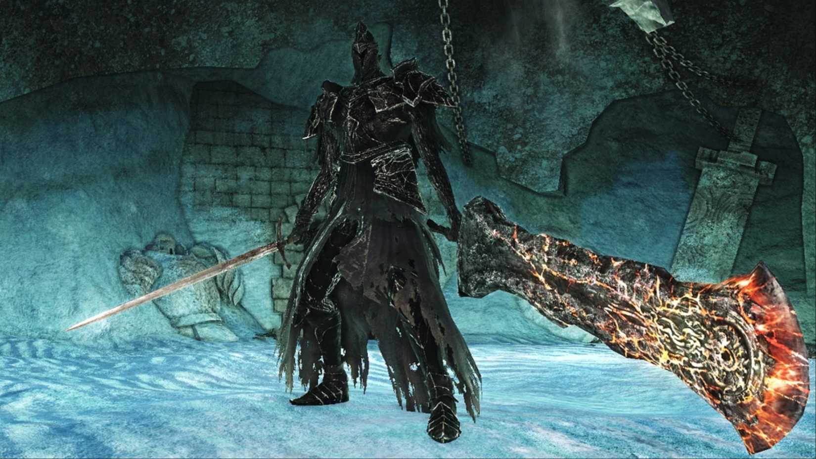 The Fume Knight wielding his longsword and greatsword, preparing for combat in Dark Souls 2: Crown of the Old Iron King.