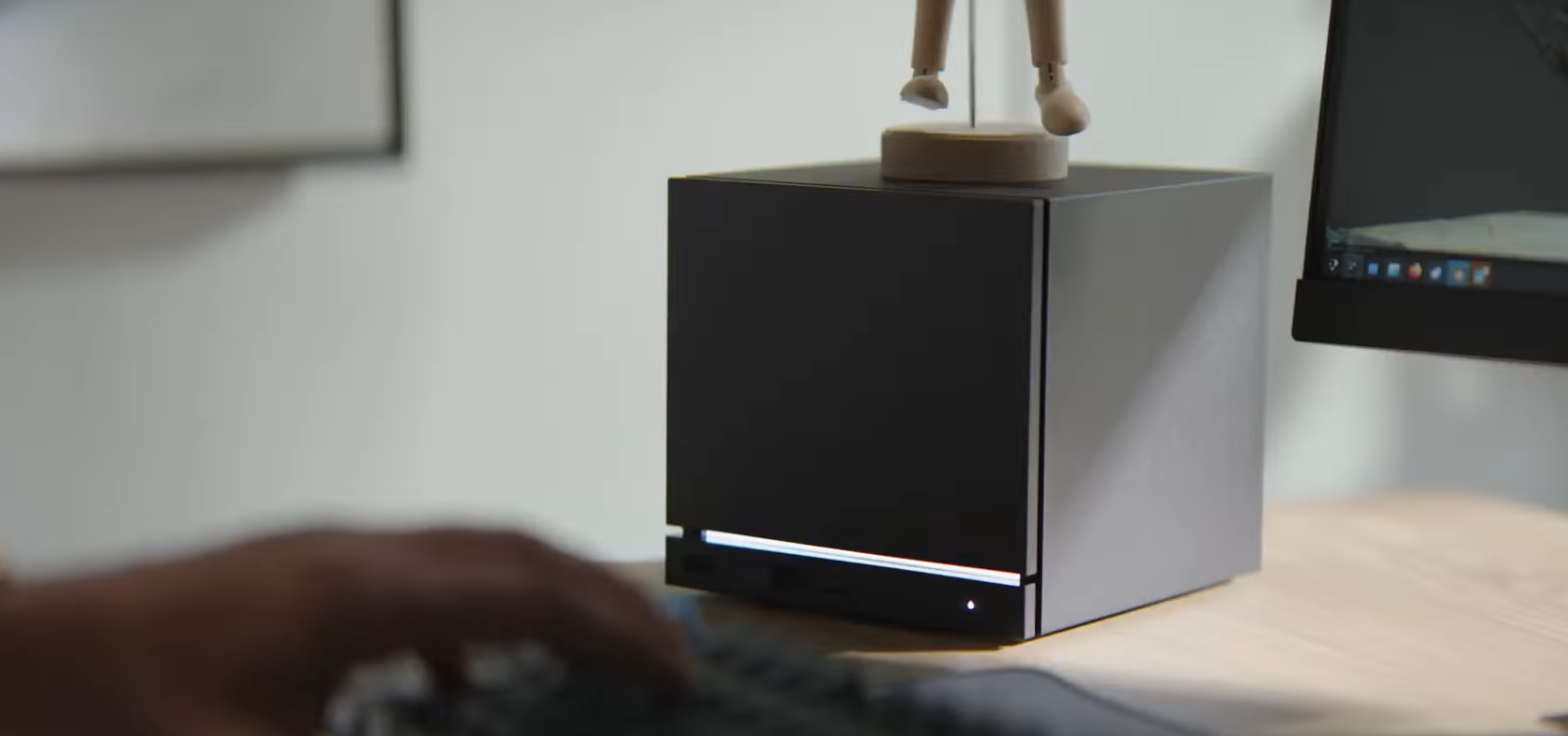 Valve Reveals A New Console, The Steam Machine, Amidst Half-Life 3 Rumours