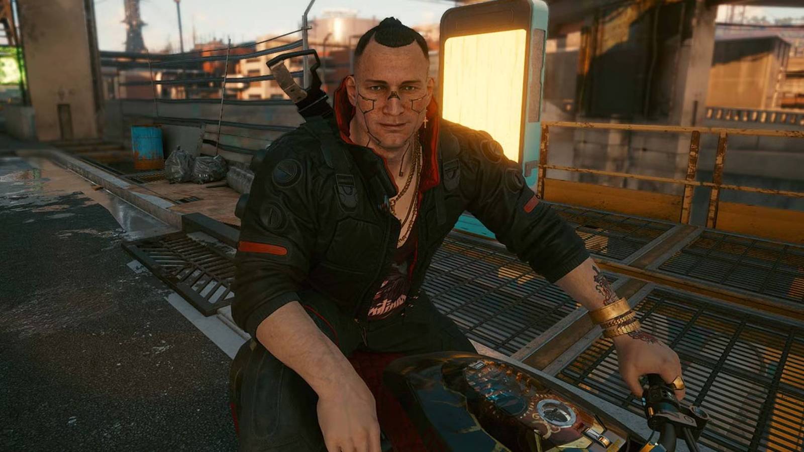 Jackie Welles on a motorcycle in Cyberpunk 2077.