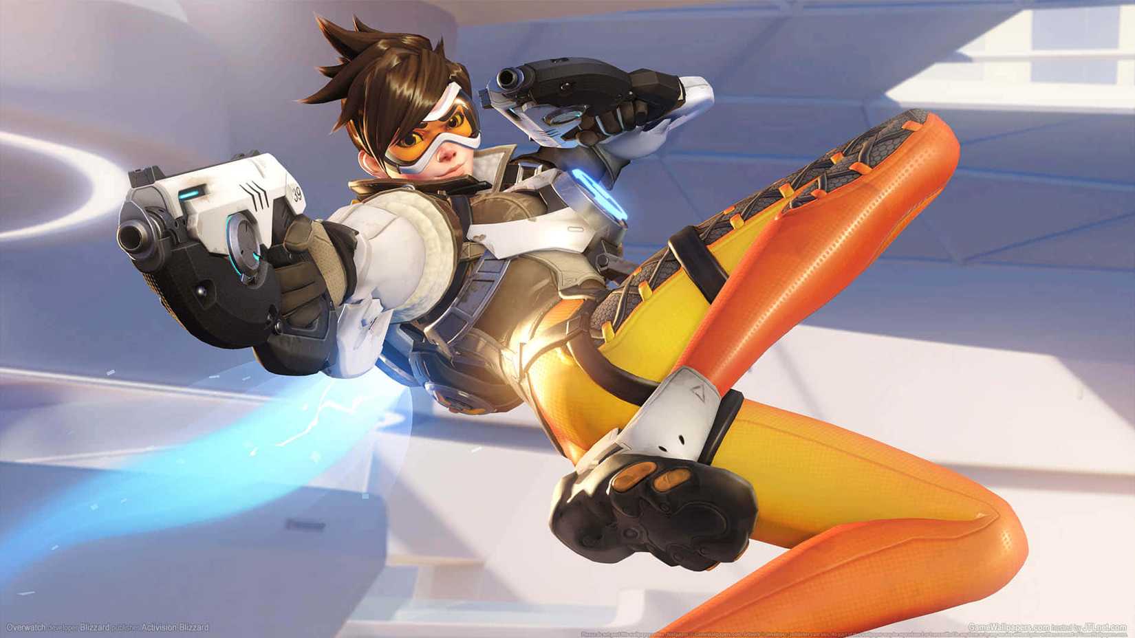 Tracer in Overwatch Key Art