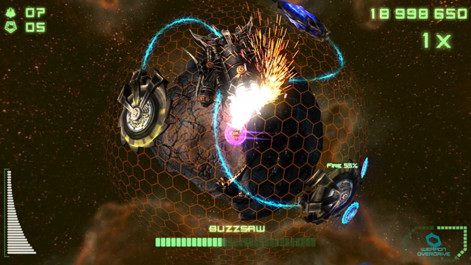 Ship destroying enemies in Super Stardust Delta.