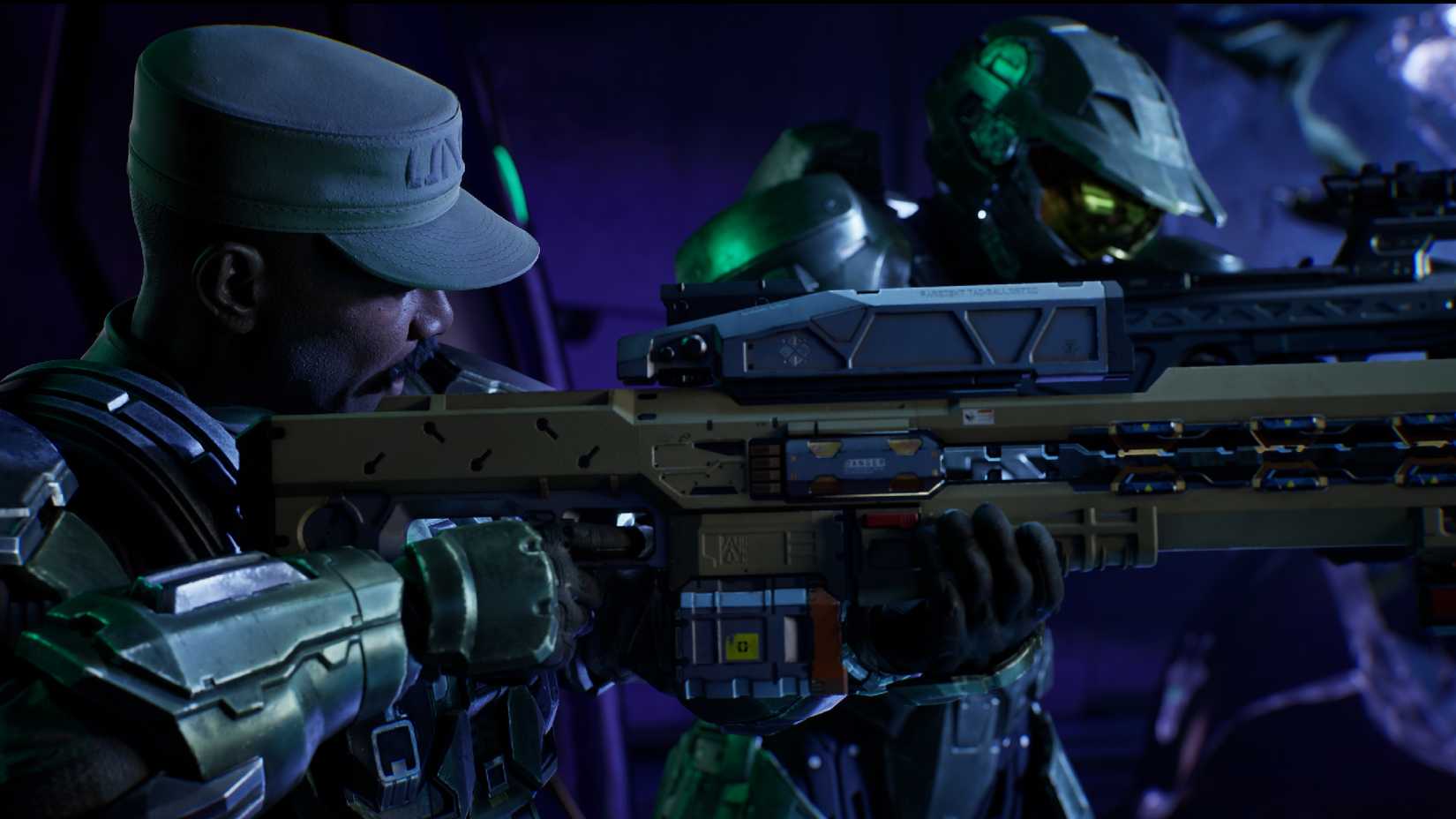 Sergeant Johnson and Master Chief in Halo Campaign Evolved pointing rifles to the right.