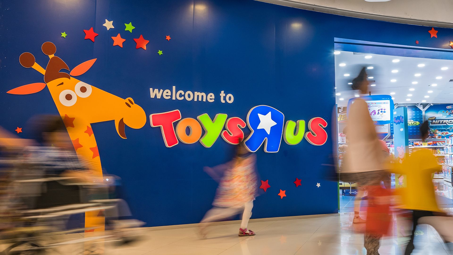 Toys R Us Opens 120 New Stores Thanks To Pokemon And Other Collectibles