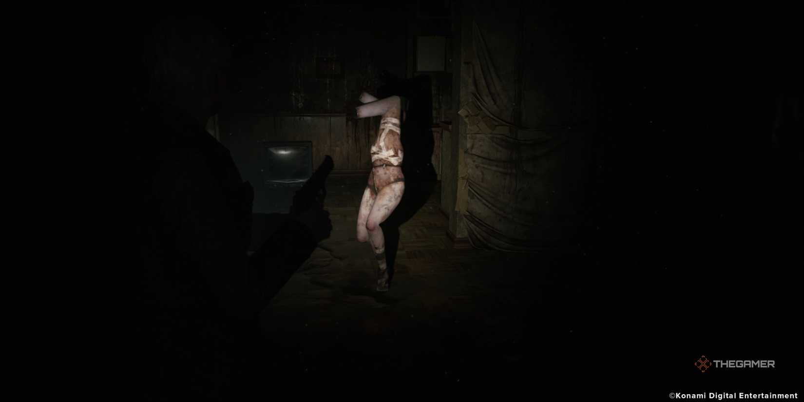 Silent Hill 2 - A Mannequin enemy approaching James in the Blue Creek Apartments.