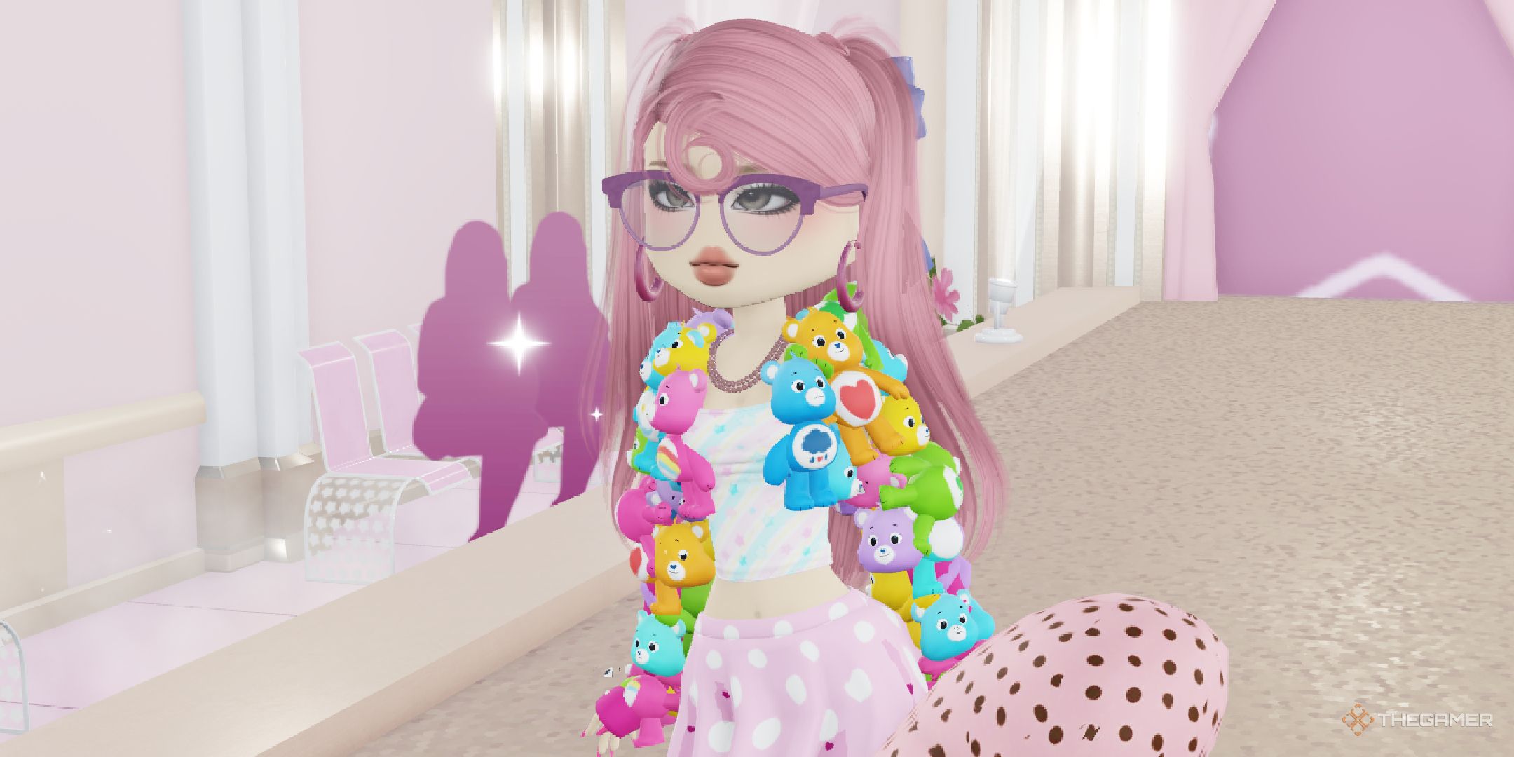 A player walking down the runway in It Girl on Roblox.