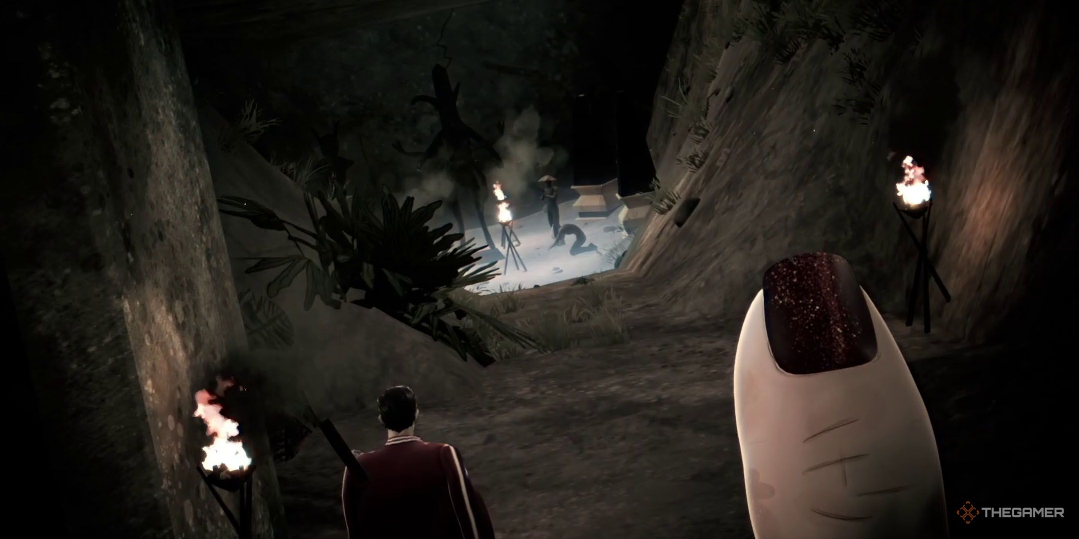 Michi and Pinky watching a ritual in Promise Mascot Agency.