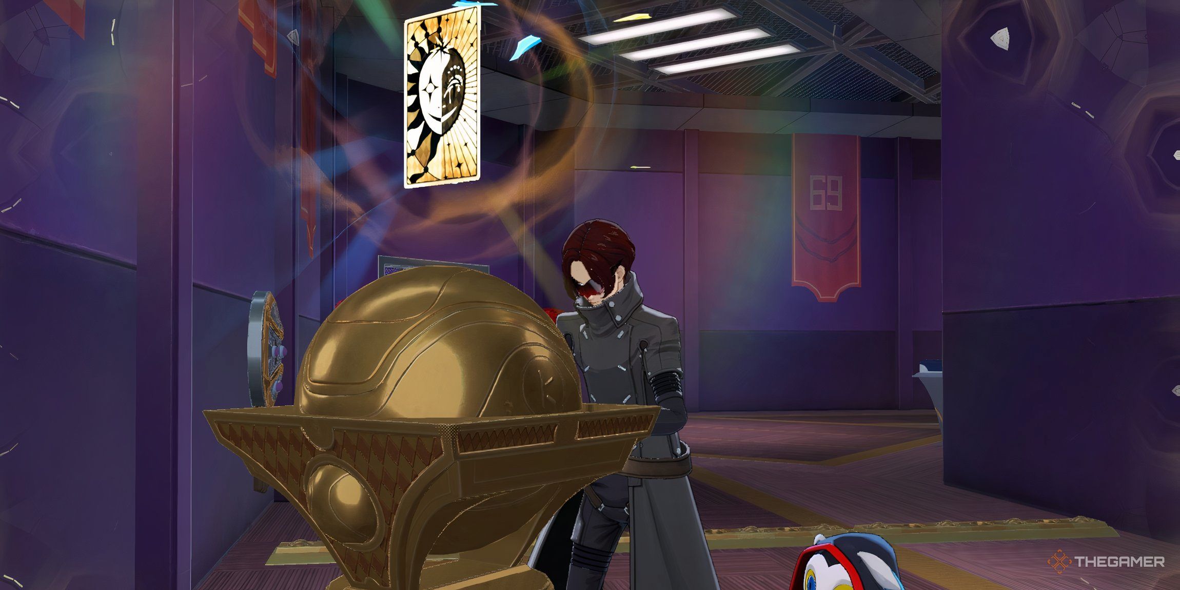 Nagisa Kamisiro opening up a special treasure chest with Lufel and obtaining a Gold Ticket in Persona 5: The Phantom X.