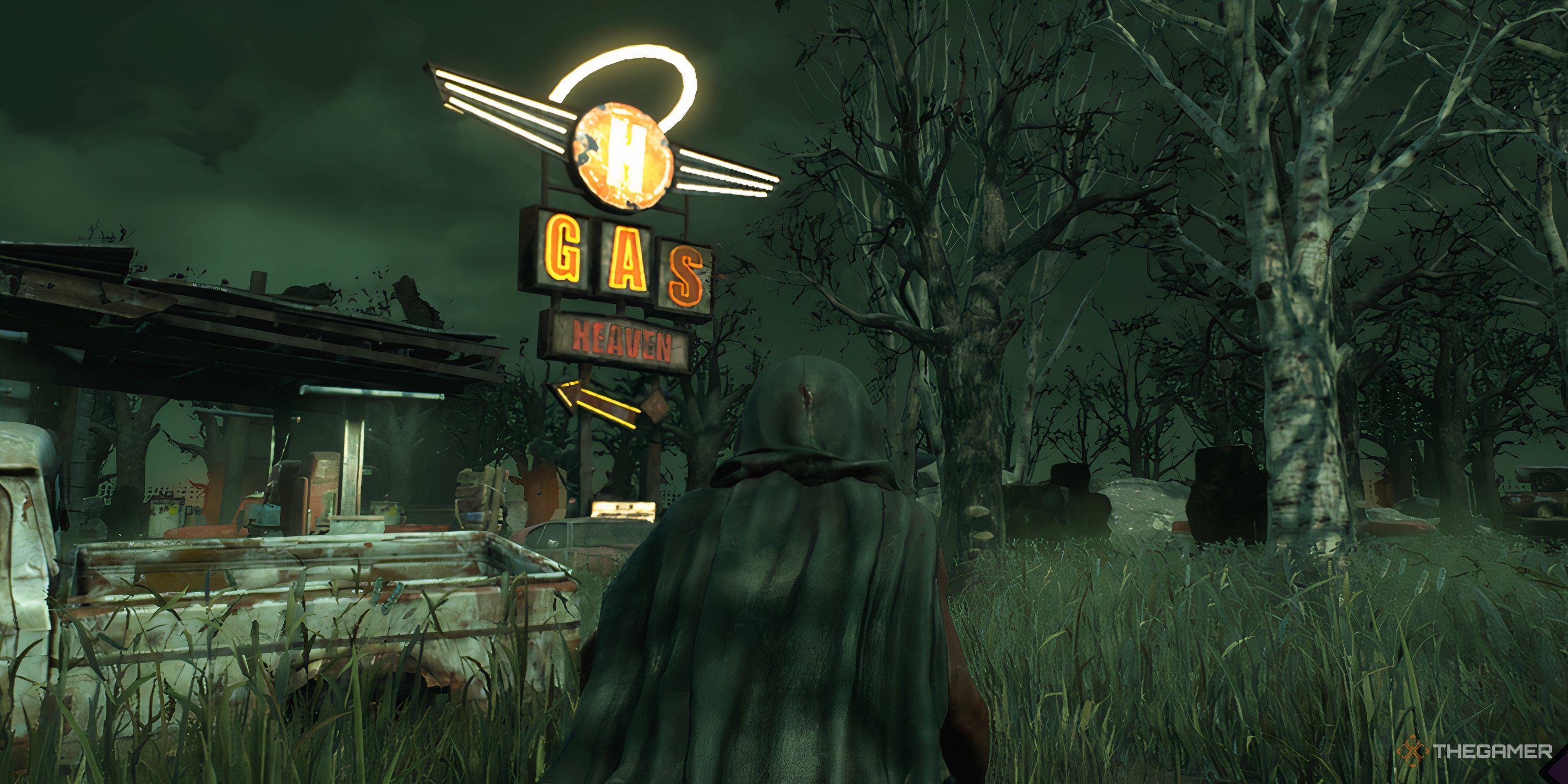 Michonne in a green cloak at Gas Haven in Dead By Daylight.