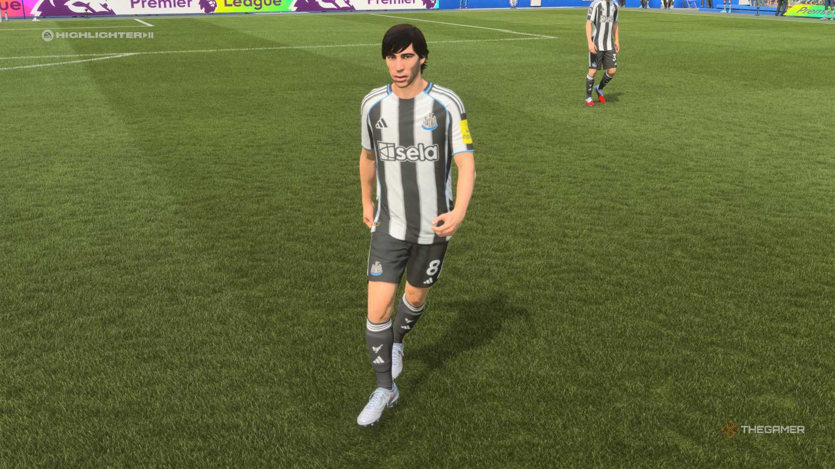 The best defensive midfielder Sandro Tonley in the pitch of EA SPORTS FC 26.