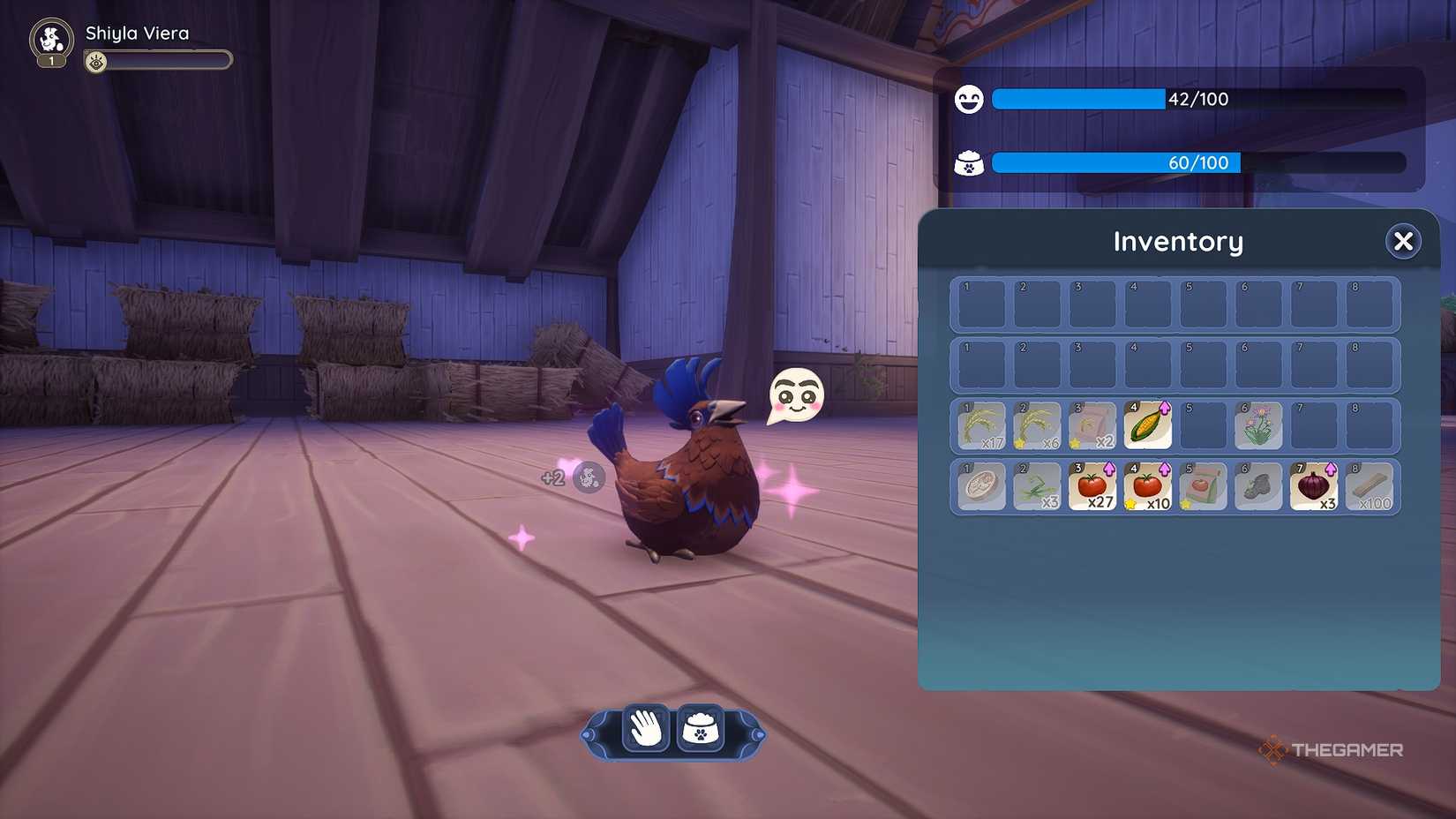 Palia Peki tersenyum di dalam gudang.