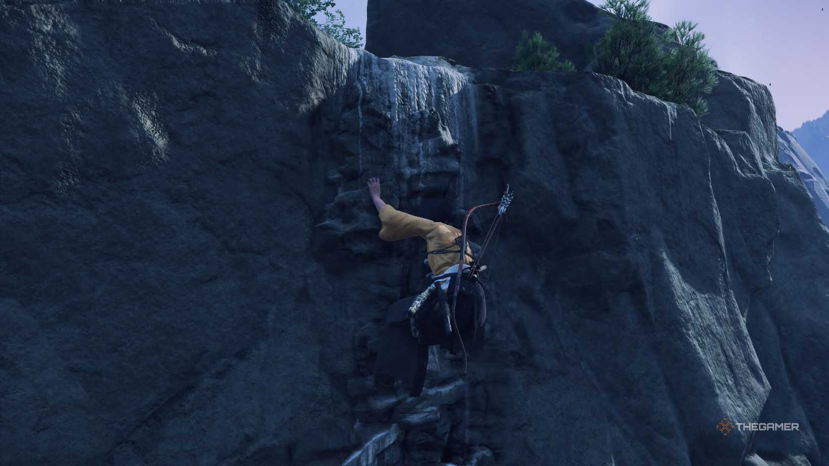 Atsu climbs very white in the ghost of the yotei.