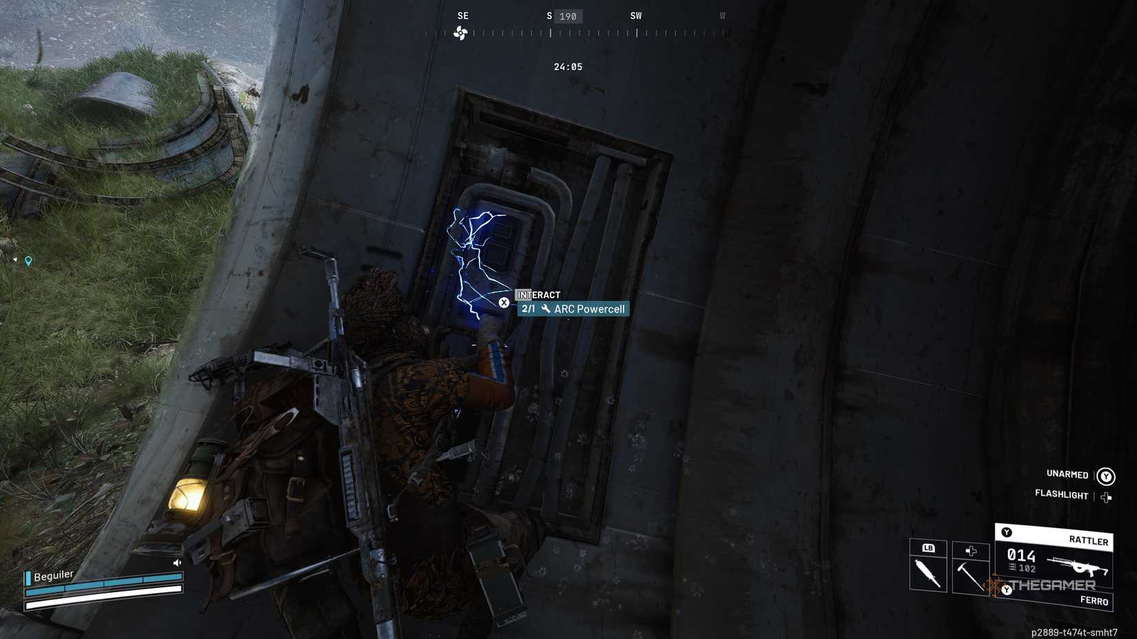 بازیکنی که پازل شعله Adorned Wreckage را در Arc Raiders تکمیل می کند.