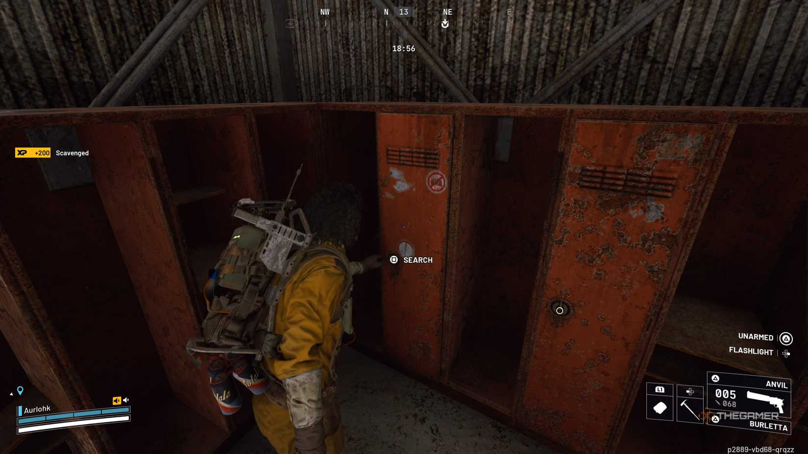 玩家在《机甲战士：火箭攻击》中搜寻火箭组装大楼里的几个橙色锁柜。