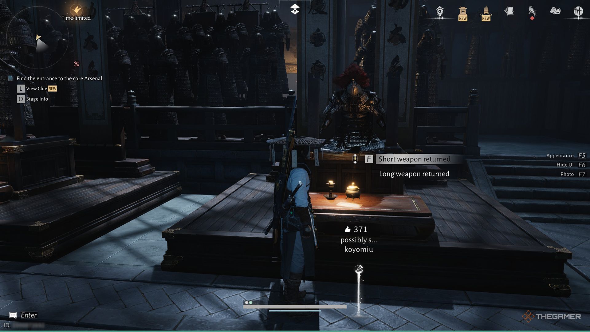 The player returning weapons to the suit of armor in Where Winds Meet.