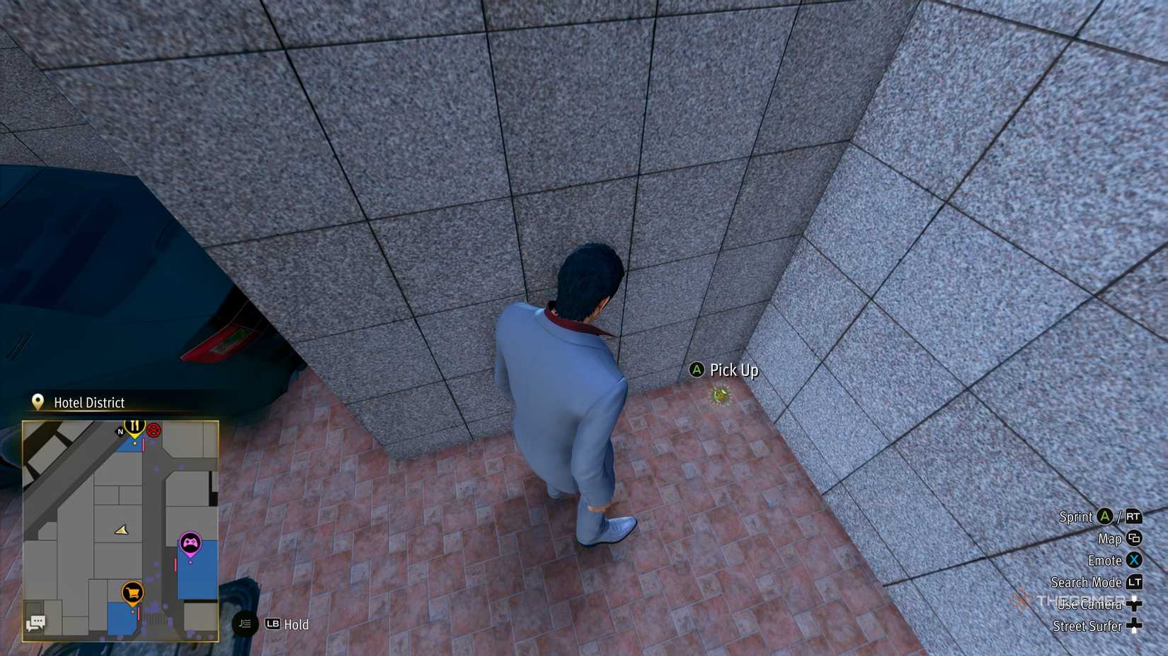 Kiryu next to the B1 Kamurocho locker key in Yakuza Kiwami 3.