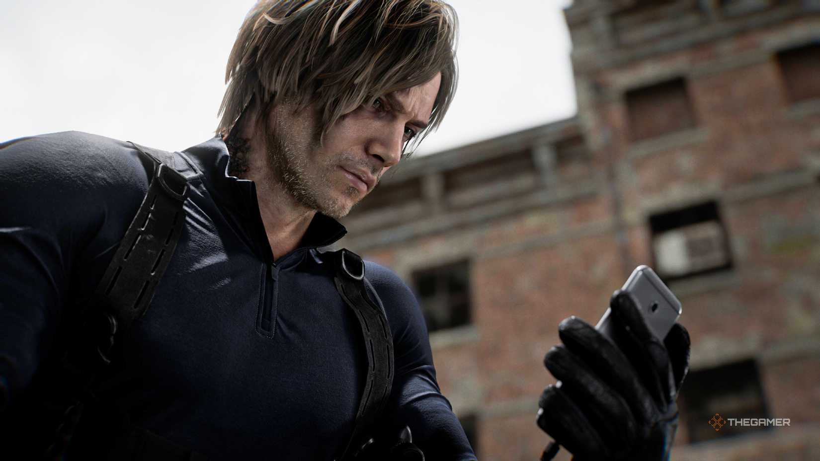 Leon Kennedy looking at his phone in Resident Evil Requiem.